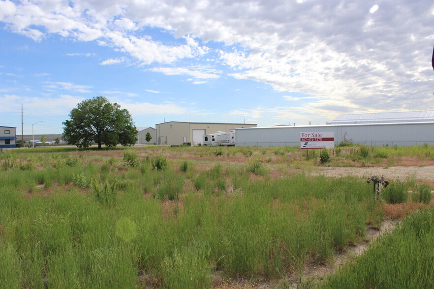 3400 E Yellowstone Hwy, Casper, WY for sale - Building Photo - Image 2 of 4