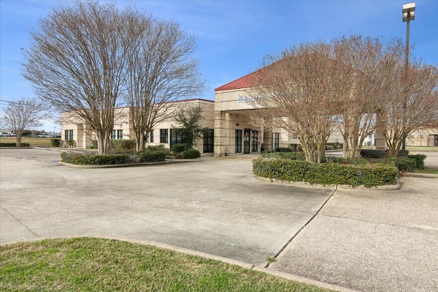 3445 Regional Dr, Port Arthur, TX for lease - Building Photo - Image 3 of 22