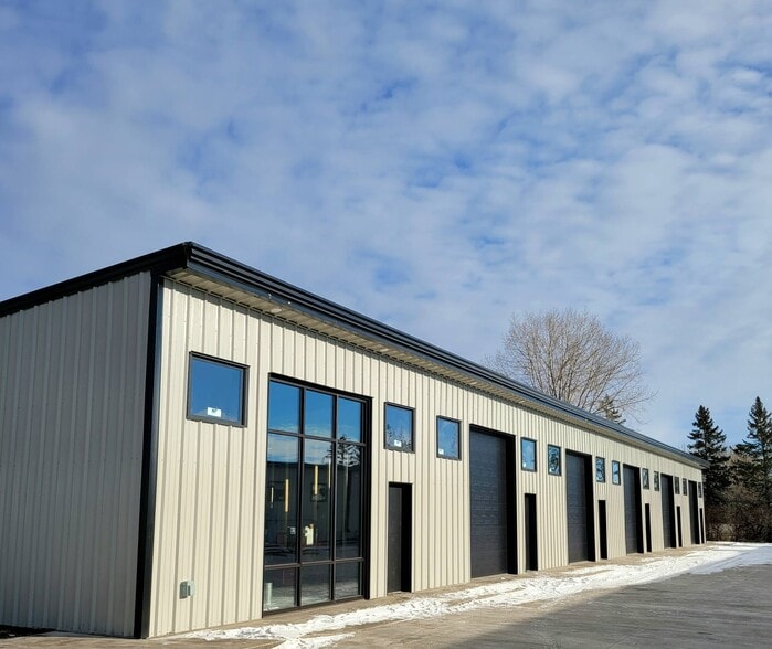 2975 Heartland Dr, Grand Forks, ND for sale - Primary Photo - Image 1 of 31