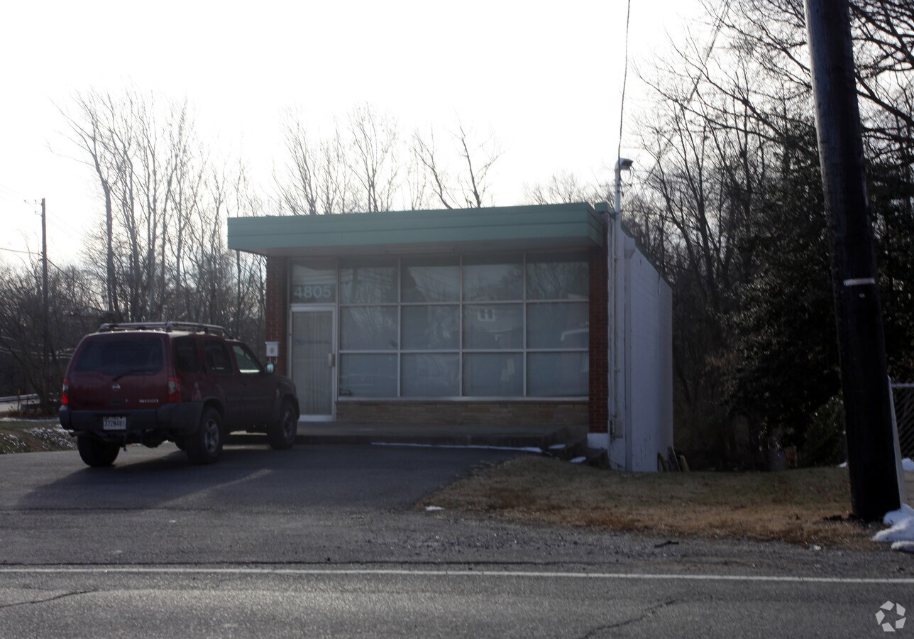 4805 Prince Ave, Beltsville, MD 20705