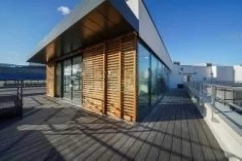 4 Place Des Ailes, Boulogne-Billancourt for lease - Building Photo - Image 2 of 9