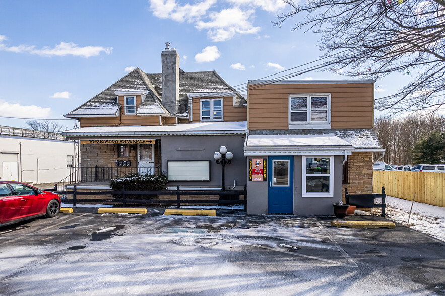 1031 N Broad St, Lansdale, PA for sale - Building Photo - Image 1 of 1