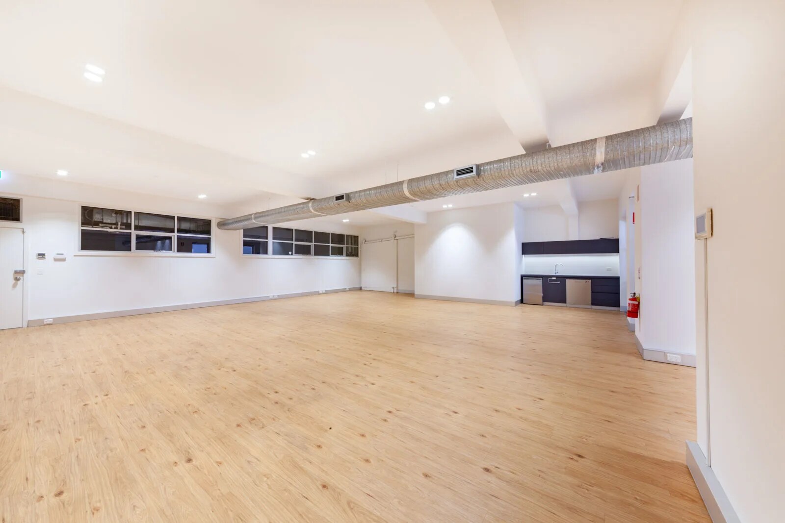 102 Dover St, Cremorne for lease Interior Photo- Image 1 of 2