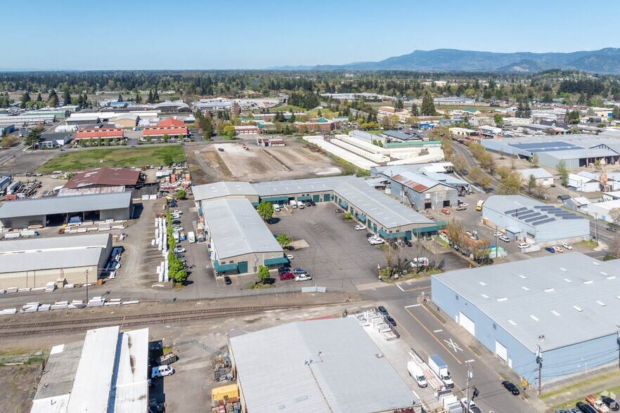 1745 W 5th Ave, Eugene, OR for lease - Building Photo - Image 3 of 3