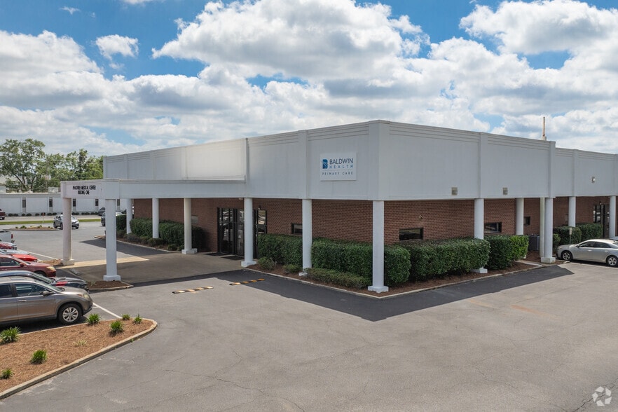 1801-1821 N McKenzie St, Foley, AL for lease - Building Photo - Image 2 of 4