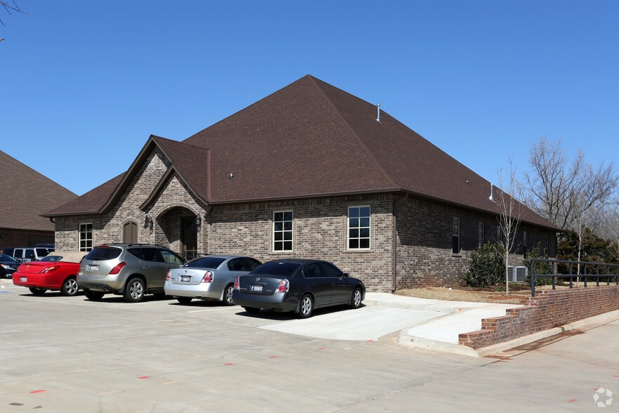 3051 Willowood Rd, Edmond, OK for lease - Building Photo - Image 2 of 2