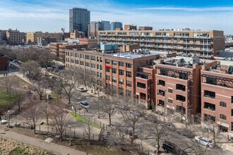 112 S Sangamon St, Chicago, IL - AERIAL  map view
