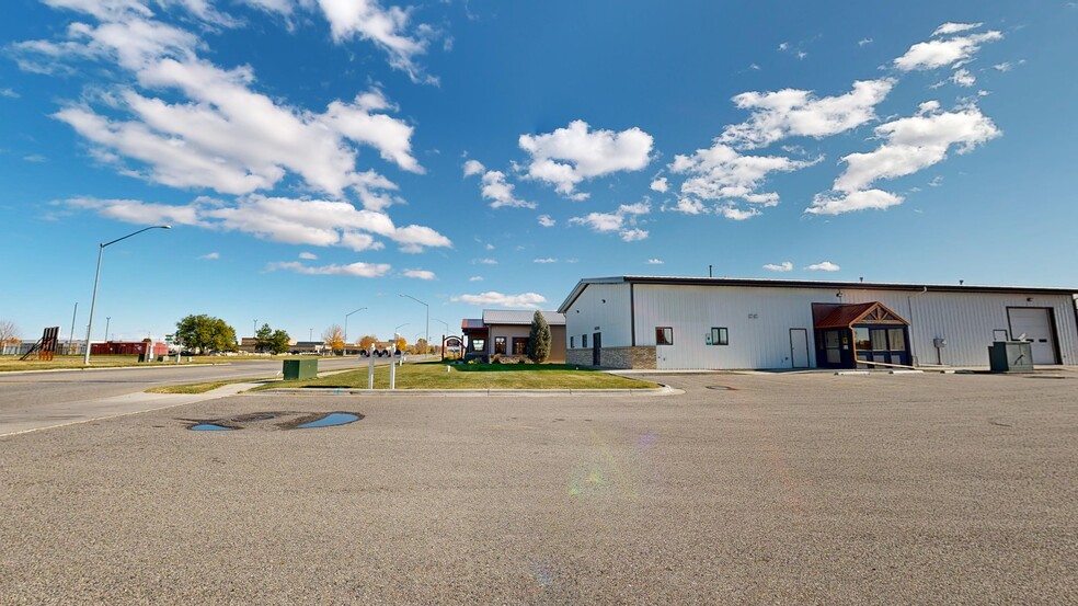 3088 Gabel Rd, Billings, MT for lease - Building Photo - Image 1 of 15