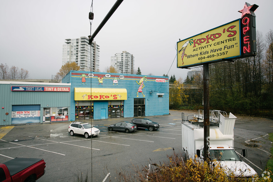 3210 St Johns St, Port Moody, BC for lease - Primary Photo - Image 1 of 4