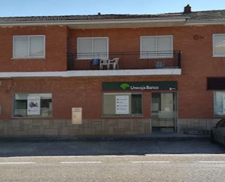 Retail in Fonfría, Zamora for lease Interior Photo- Image 1 of 1
