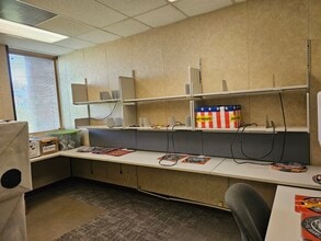 100 Manhattan Rd, Joliet, IL for lease Building Photo- Image 2 of 8