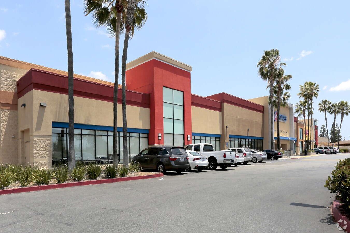 48484852 Valley View Ave, Yorba Linda, CA 92886