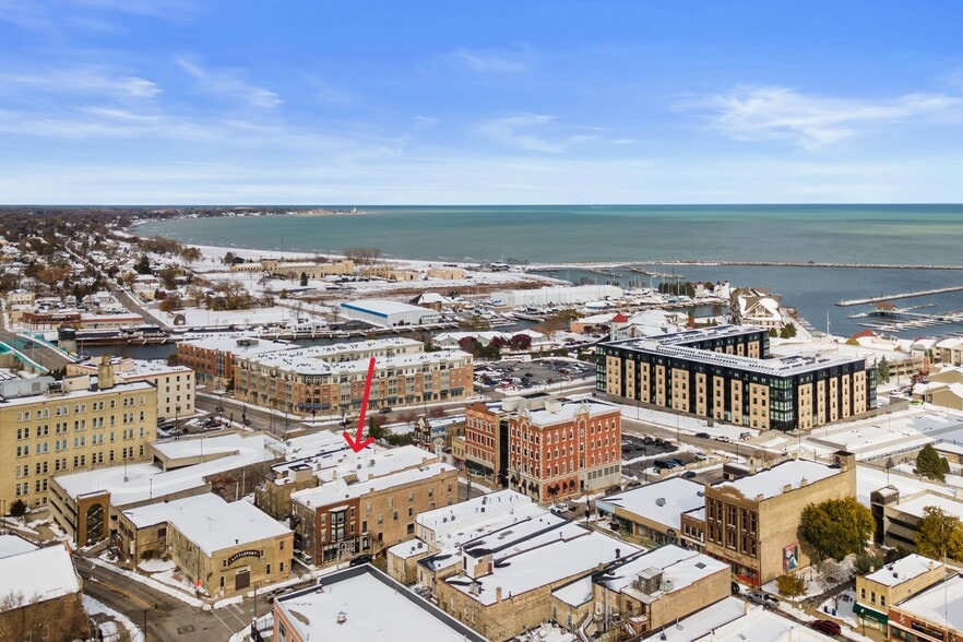 228 Main St, Racine, WI for sale - Aerial - Image 3 of 32