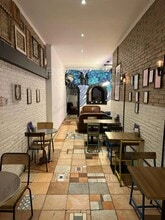 Retail in Barcelona, Barcelona for lease Interior Photo- Image 2 of 8