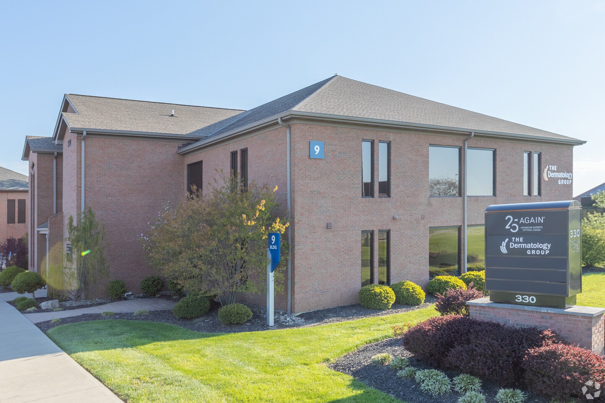 330 Thomas More Pky, Crestview Hills, KY for lease Primary Photo- Image 1 of 4
