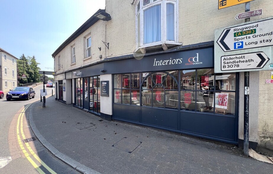 2-6 Bridge St, Fordingbridge for lease - Building Photo - Image 3 of 3