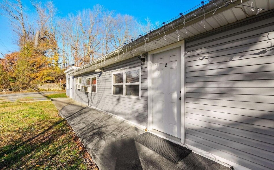 2430 US-206, Mount Holly, NJ for sale - Primary Photo - Image 1 of 8