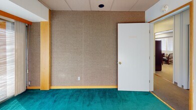 10210-10220 8th St, Bellevue, WA for lease Interior Photo- Image 2 of 4