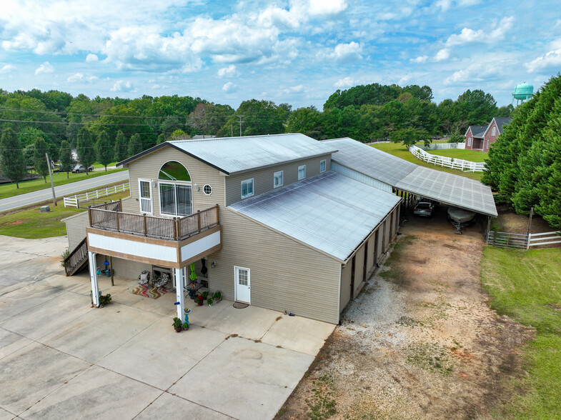 101 Crooked Creek Rd, Seneca, SC for sale - Primary Photo - Image 1 of 1