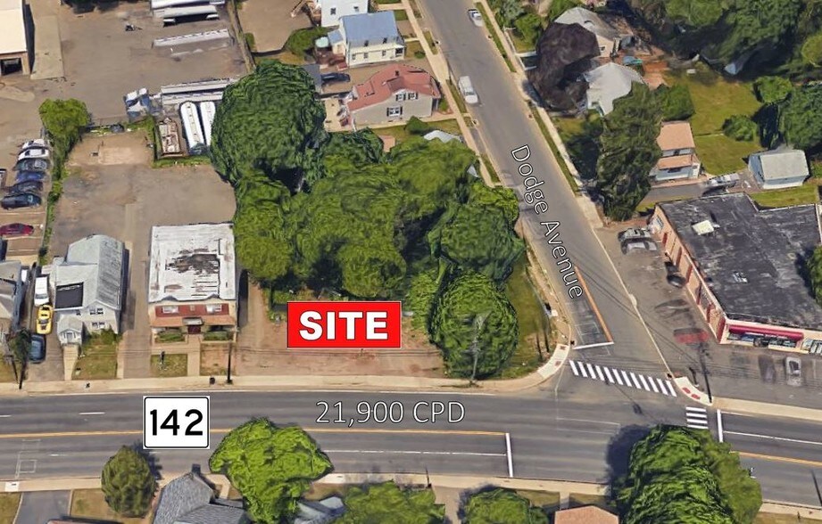 74 Hemingway Ave, East Haven, CT 06512