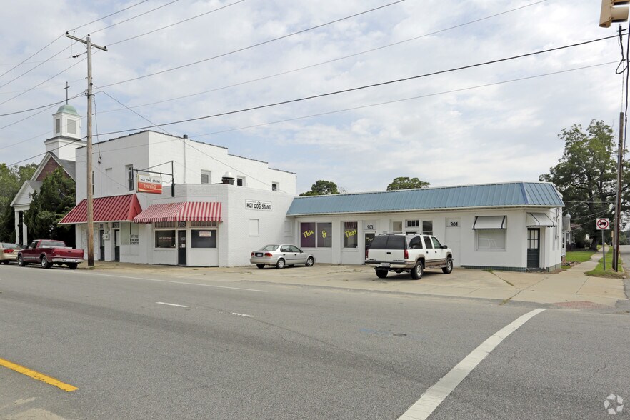 901-909 Falls Rd, Rocky Mount, NC for sale - Primary Photo - Image 1 of 1