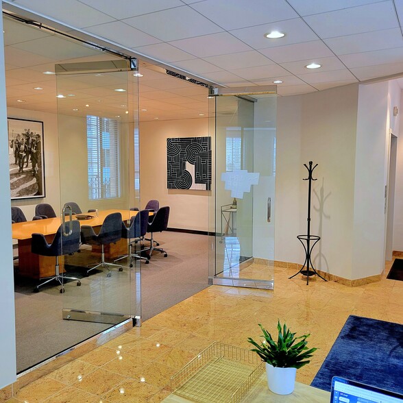 58 2nd St, San Francisco, CA for lease - Interior Photo - Image 3 of 4