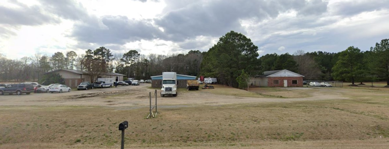 Three (3) Buildings in Darlington, SC portfolio of 3 properties for sale on LoopNet.com Building Photo- Image 1 of 6