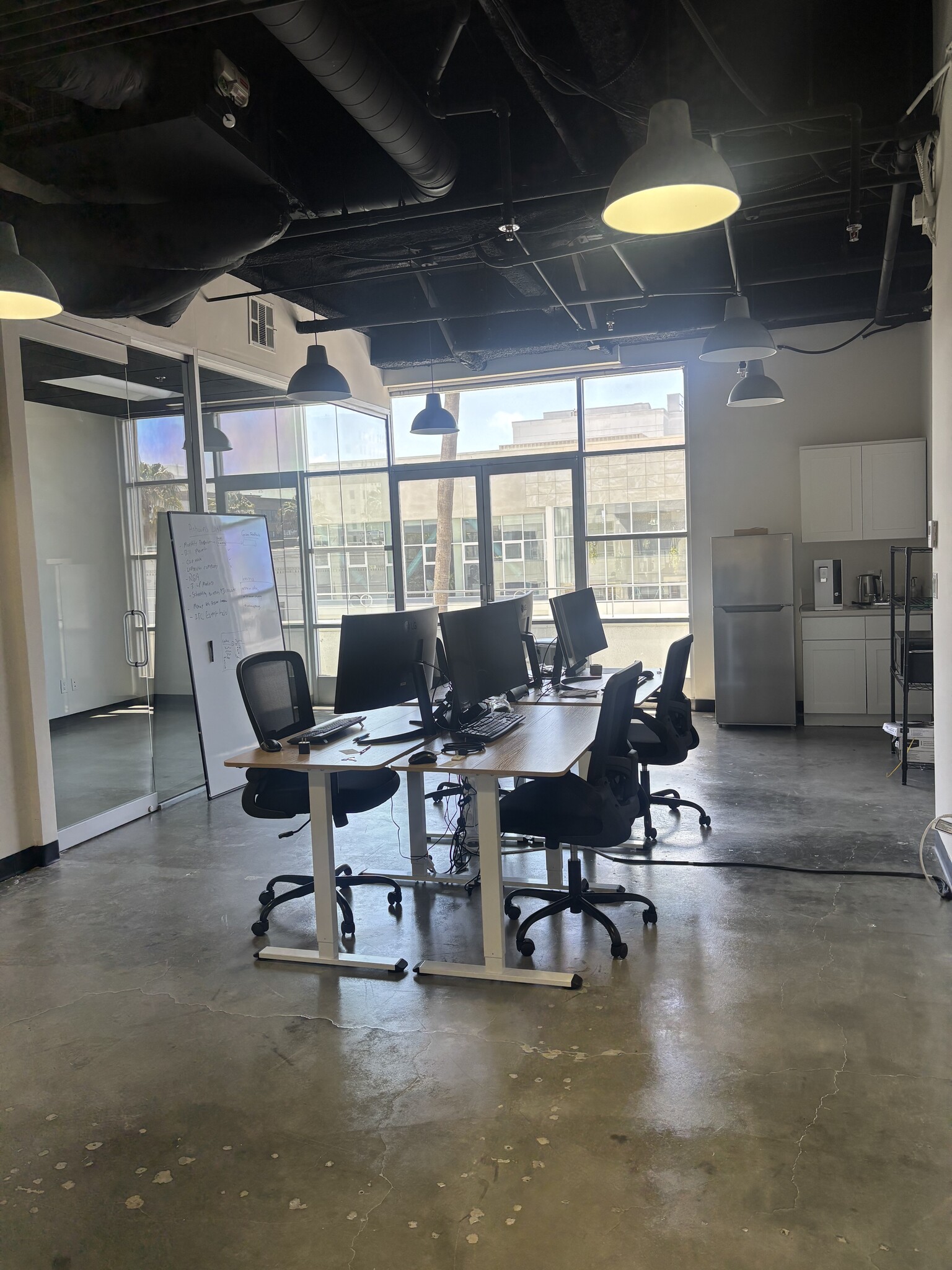 301 Arizona Ave, Santa Monica, CA for lease Interior Photo- Image 1 of 5