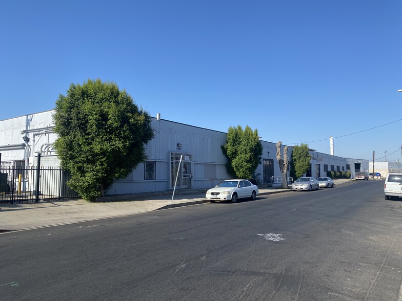 14660 Arminta St, Van Nuys, CA for sale - Building Photo - Image 1 of 1