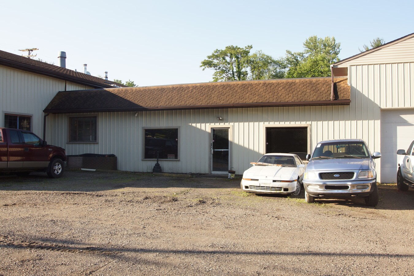 3138 Lincoln St E, Canton, OH 44707