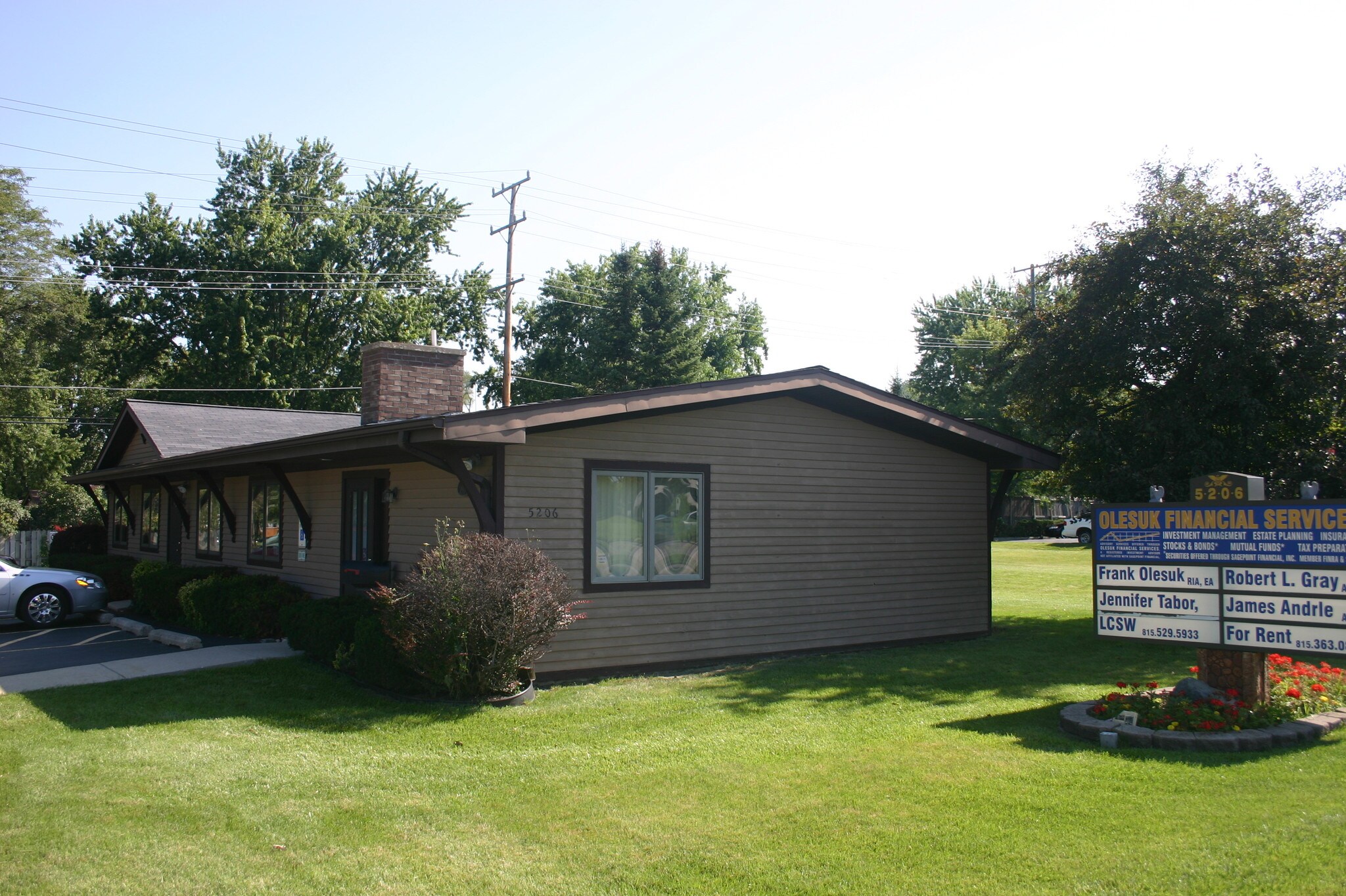 5206 W Elm St, McHenry, IL for sale Primary Photo- Image 1 of 1