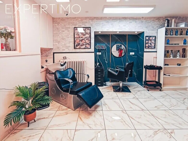 Retail in Étampes for sale - Interior Photo - Image 1 of 6