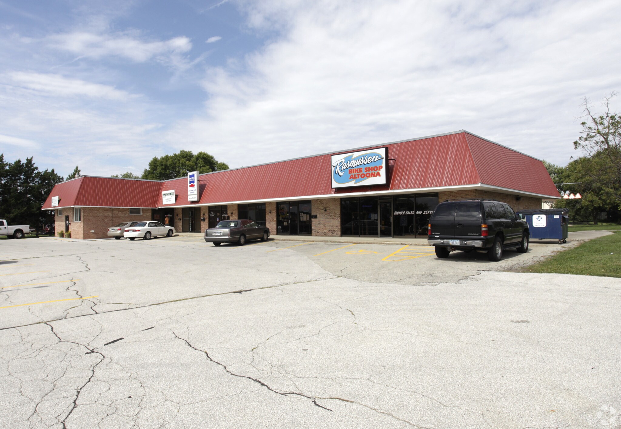 307-323 8th St SW, Altoona, IA for sale Primary Photo- Image 1 of 1