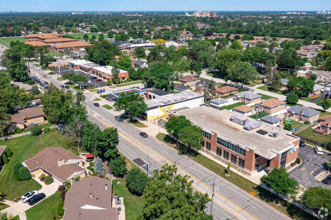 8100 W Oakton St, Niles, IL 60714