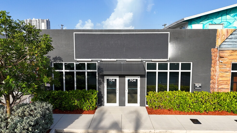 702-706 NE 1st Ave, Fort Lauderdale, FL for sale - Building Photo - Image 3 of 34