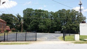 0 Westhaven Drive/Cascade Avenue, Atlanta - Parking Garage