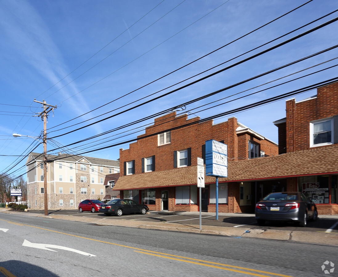 359361 N York Rd, Willow Grove, PA 19090 361 N YORK RD OFFICE/STORE