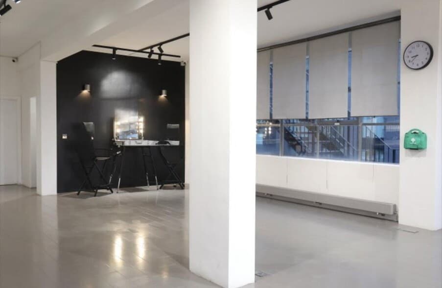 36-42 New Inn Yard, London for lease - Building Photo - Image 3 of 19