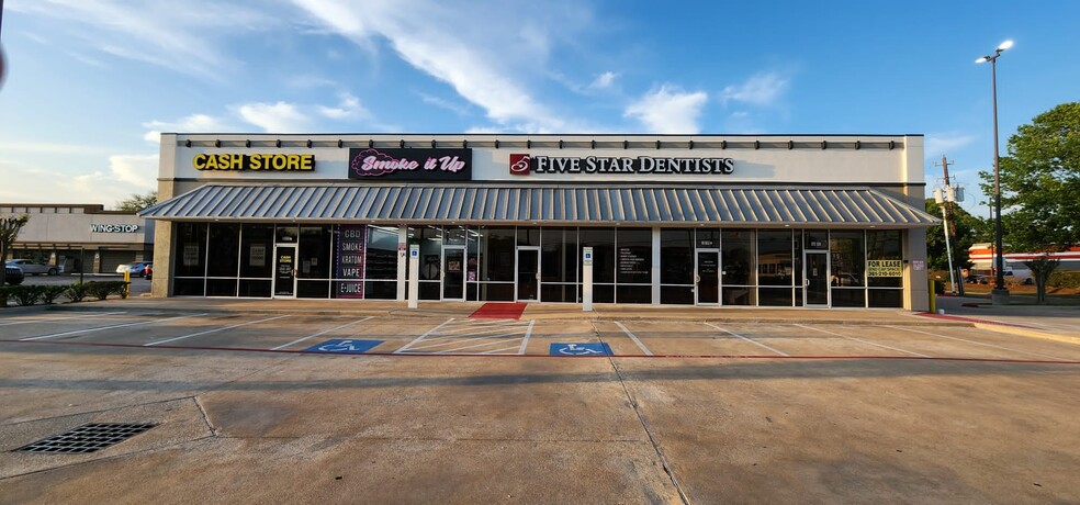 3515 Spencer Hwy, Pasadena, TX for lease - Building Photo - Image 2 of 7