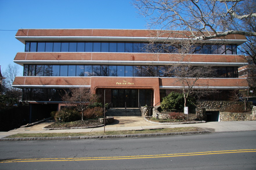 1 Pickwick Plaza, Greenwich, CT for lease - Building Photo - Image 3 of 3