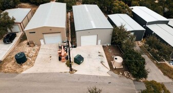 15008 Iowa St, Austin TX - Warehouse