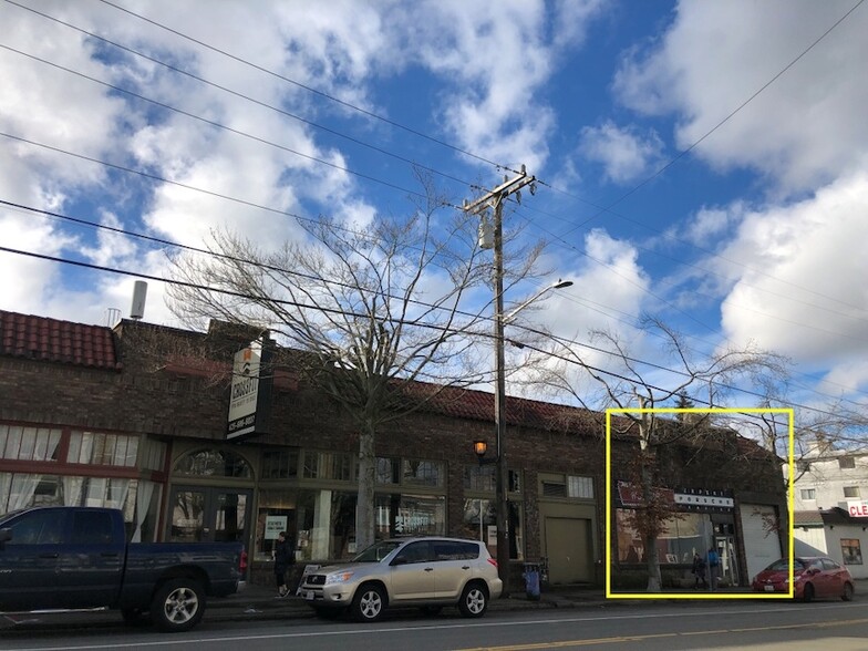 7613 Greenwood Ave N, Seattle, WA for lease - Primary Photo - Image 1 of 3