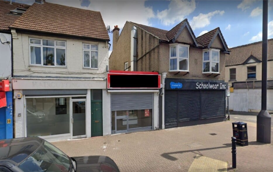 204A Cheam Common Rd, Worcester Park for sale - Primary Photo - Image 1 of 1