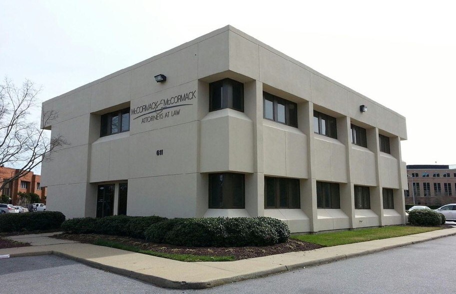 611 Lynnhaven Pky, Virginia Beach, VA 23452