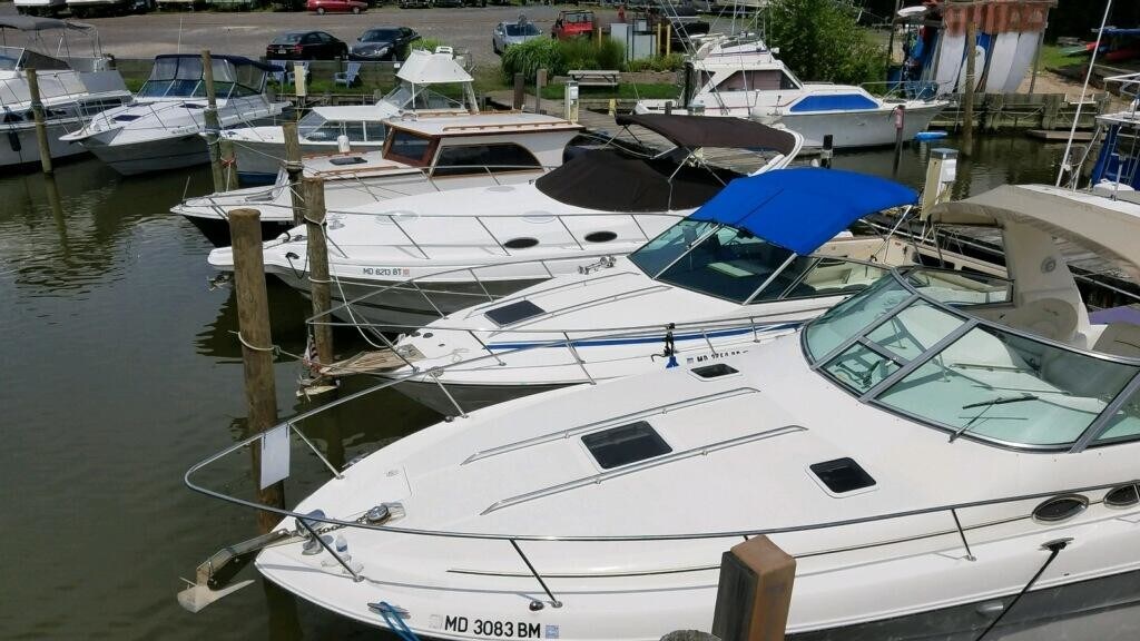 2015 Turkey Point Rd, Essex, MD 21221