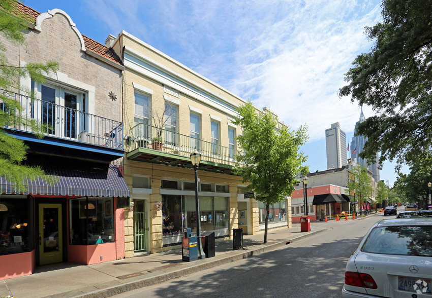 300-306 Dauphin St, Mobile, AL for lease - Building Photo - Image 2 of 2