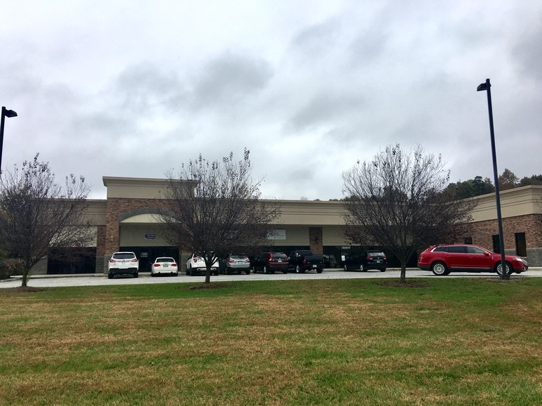 12281 Moneta Rd, Moneta, VA for sale - Building Photo - Image 1 of 1