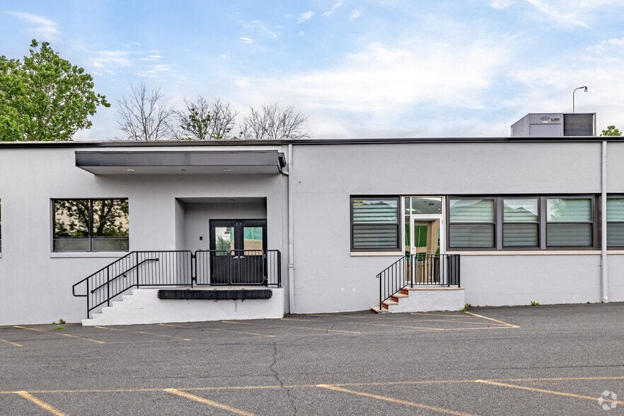 58 E Willow St, Millburn, NJ for sale - Building Photo - Image 3 of 20