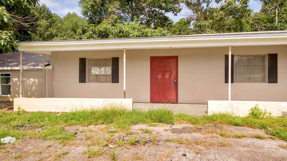 1207 Anderson St, Belton, SC 29627