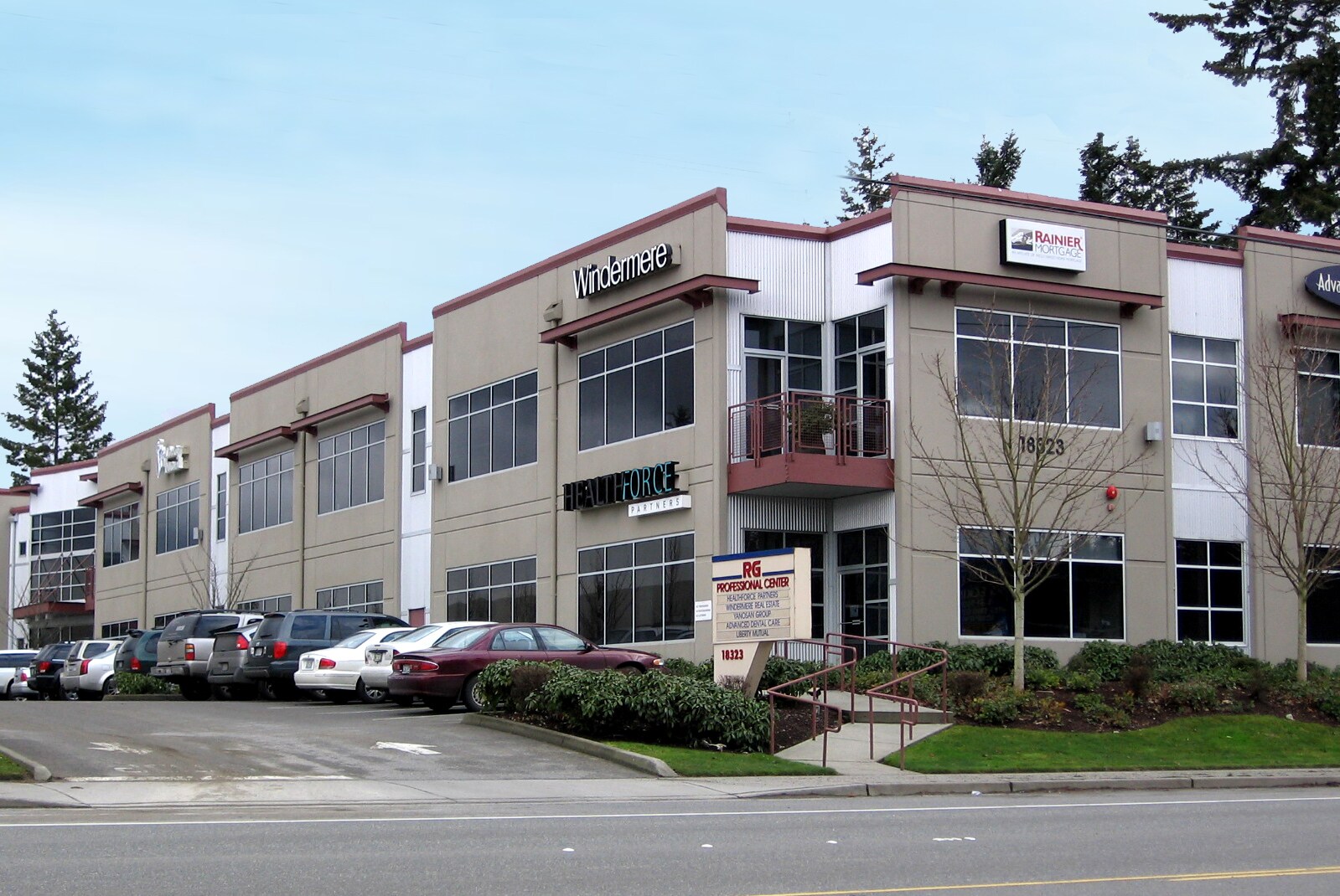 18323 Bothell Everett Hwy, Bothell, WA 98012 RG Professional Center